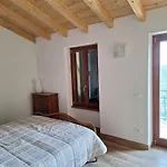 Hillside Haven - Sea View Retreat With Pool Access Holiday home