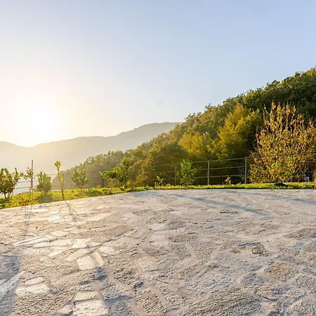 Hillside Haven - Sea View Retreat With Pool Access Holiday home *