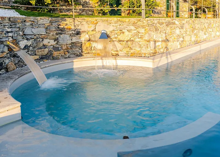 Holiday home Hillside Haven - Sea View Retreat With Pool Access