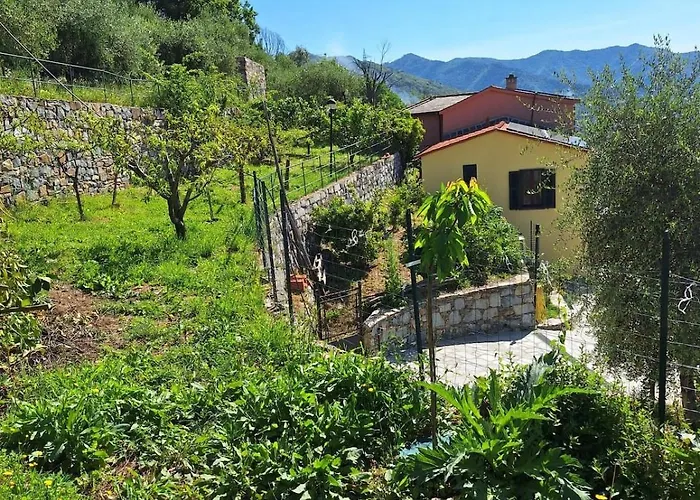 Holiday home Hillside Haven - Sea View Retreat With Pool Access *